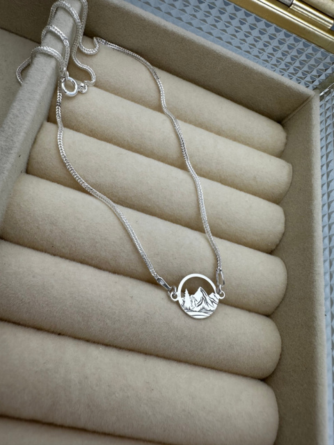 Srebrny naszyjnik góry mountains CELEBRYTKA 925